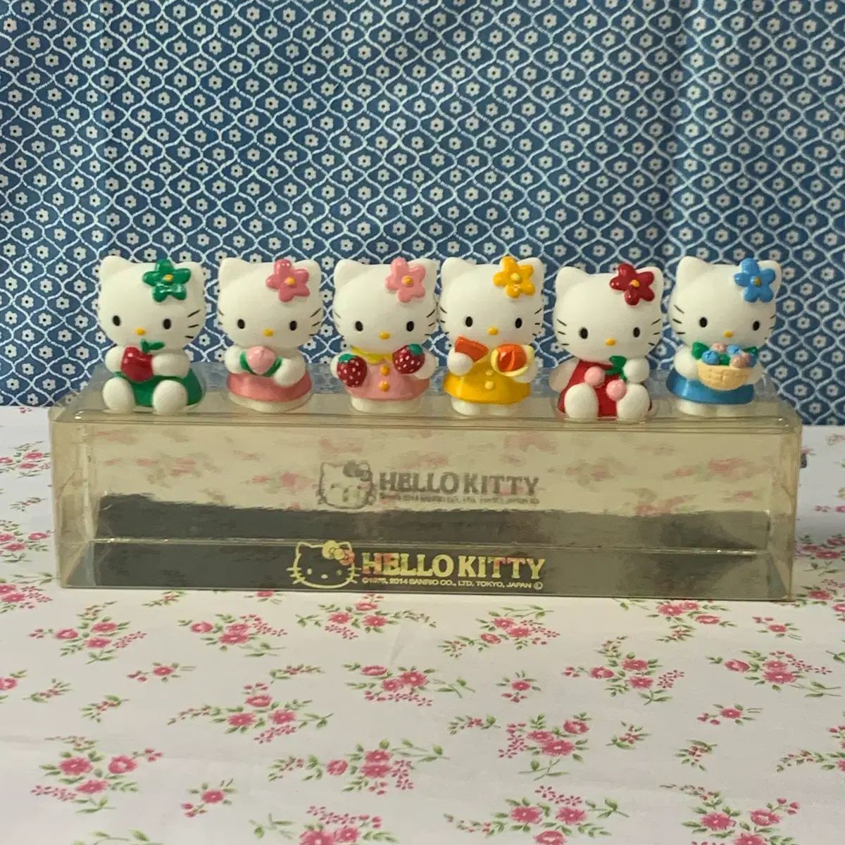 クラシックHELLO KITTYソフトビニールフィギュア 6種セット