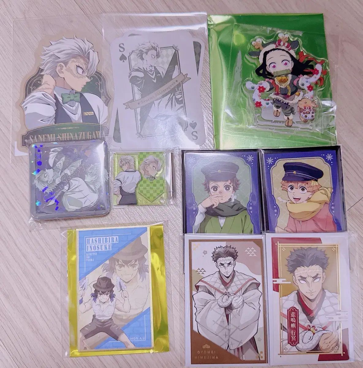 鬼滅の刃 実弥 목테일바 COOGI クージー LOTTO アクリル ステッカー 缶バッジ