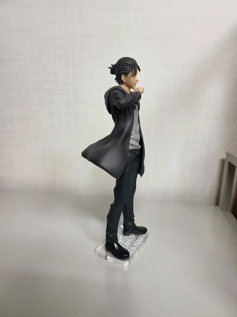 進撃の巨人フィギュア