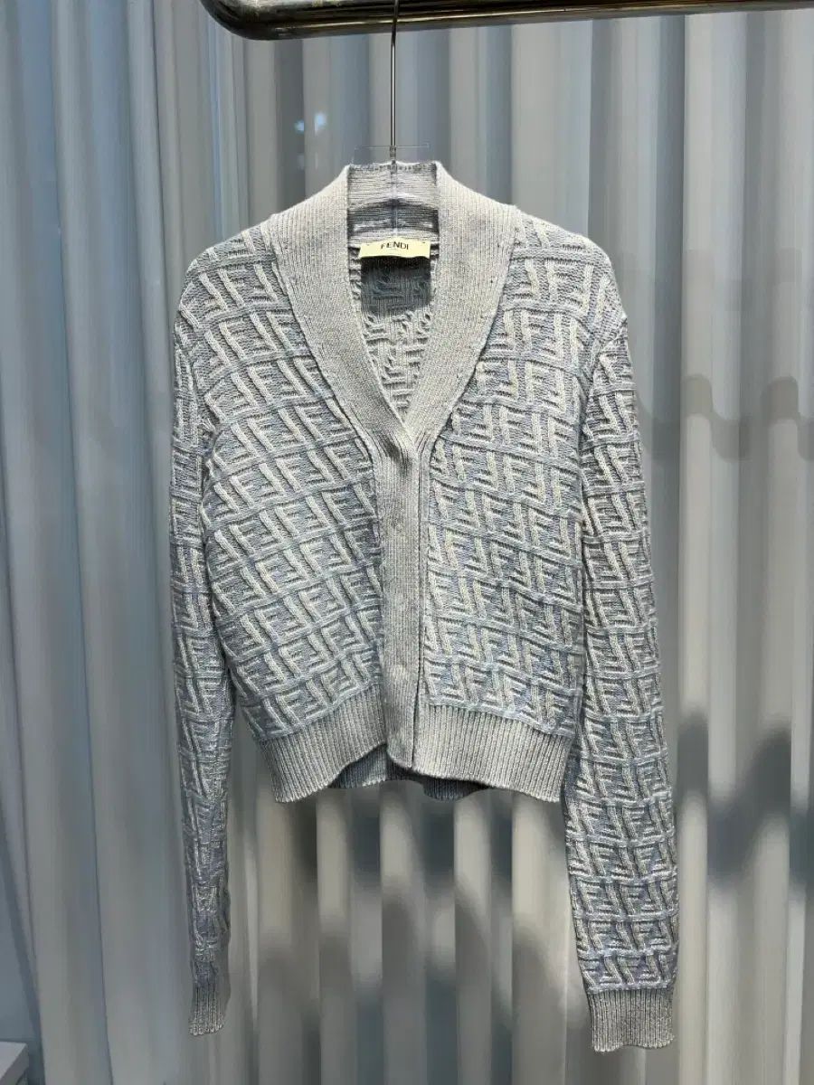 40 FENDI フェンディ アイス ブルー FF ジャカード カシミア カーディガン