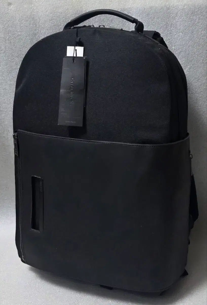 未使用 QUAL PACK ノートパソコン バックパック 旅行 リュック 【公式 