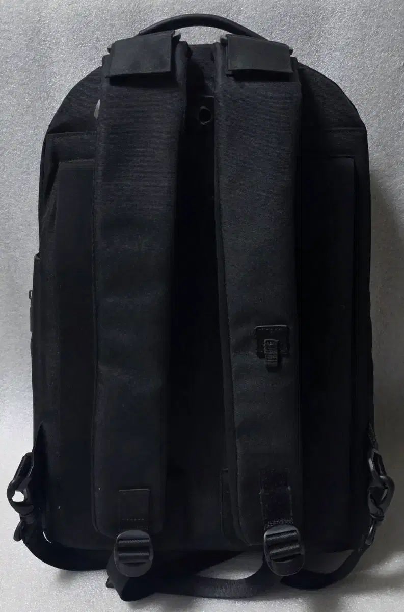 未使用 QUAL PACK ノートパソコン バックパック 旅行 リュック 【公式 