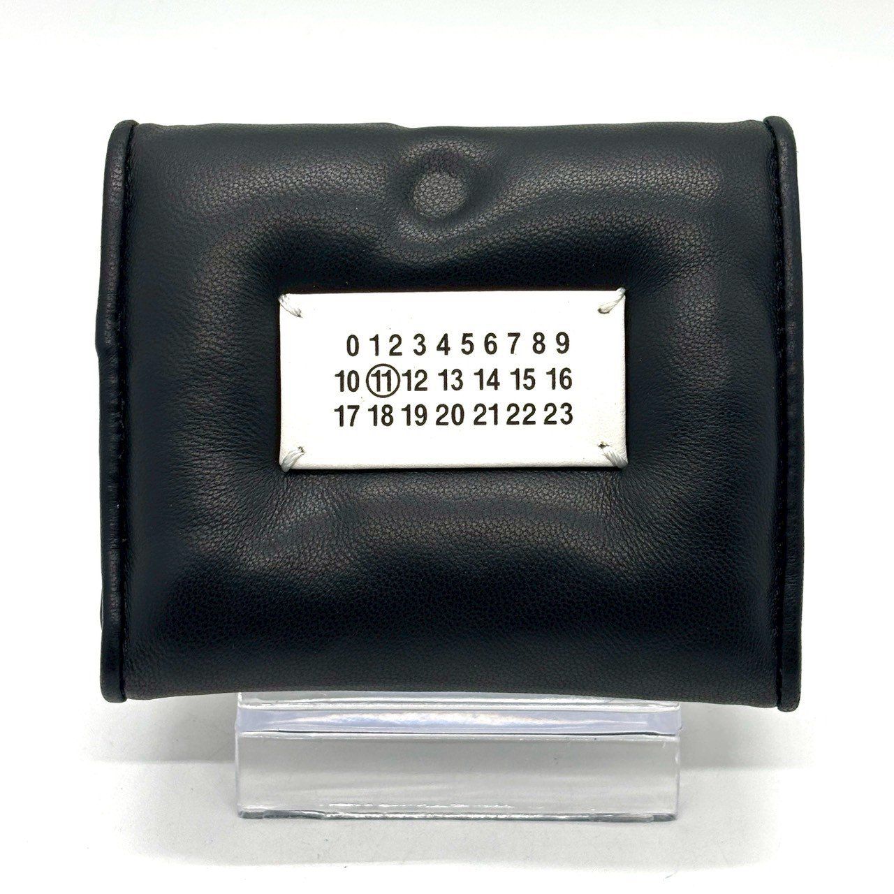 質感で魅せる黒の個性】 Maison Margiela メゾンマルジェラ 三つ折り