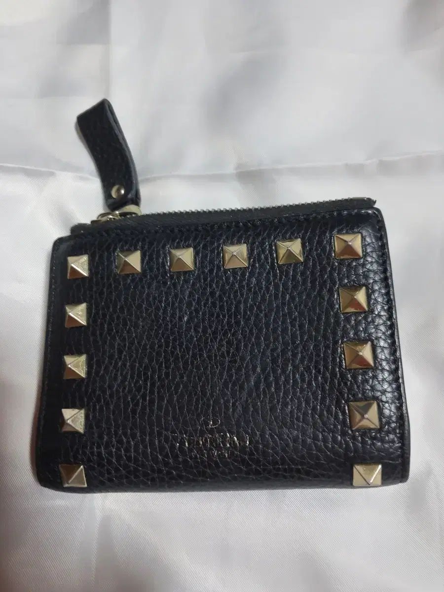 ヴァレンティノ ブラック スタッズ カードウォレット 兼 コインケース