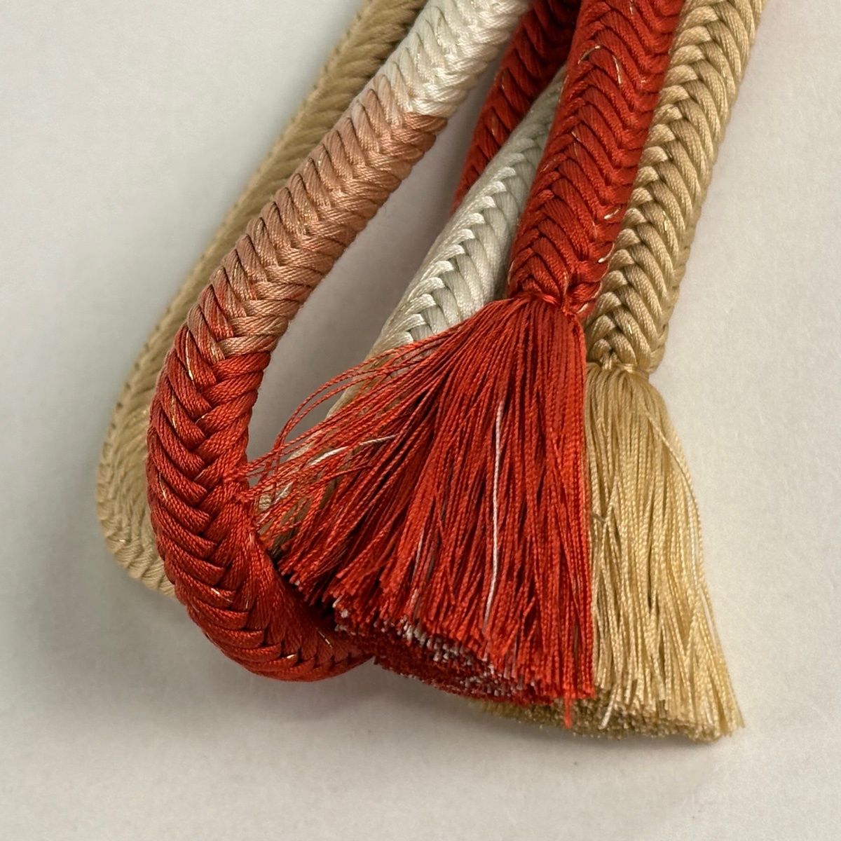  帯締め 無形文化財 有職組紐 道明 フォーマル 金糸 ベージュ 正絹 和装小物 帯締め 帯留め 帯飾り