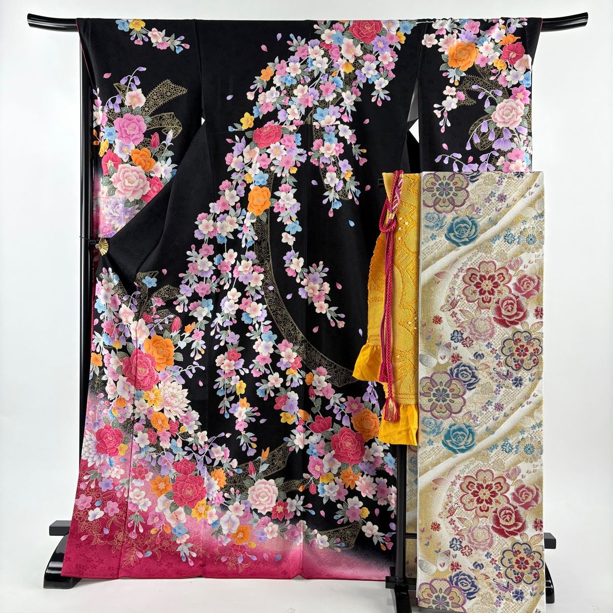 振袖 身丈173 5 cm 裄丈69 L 袷 袋帯フルセット 薔薇 桜 箔 金彩 黒 正絹