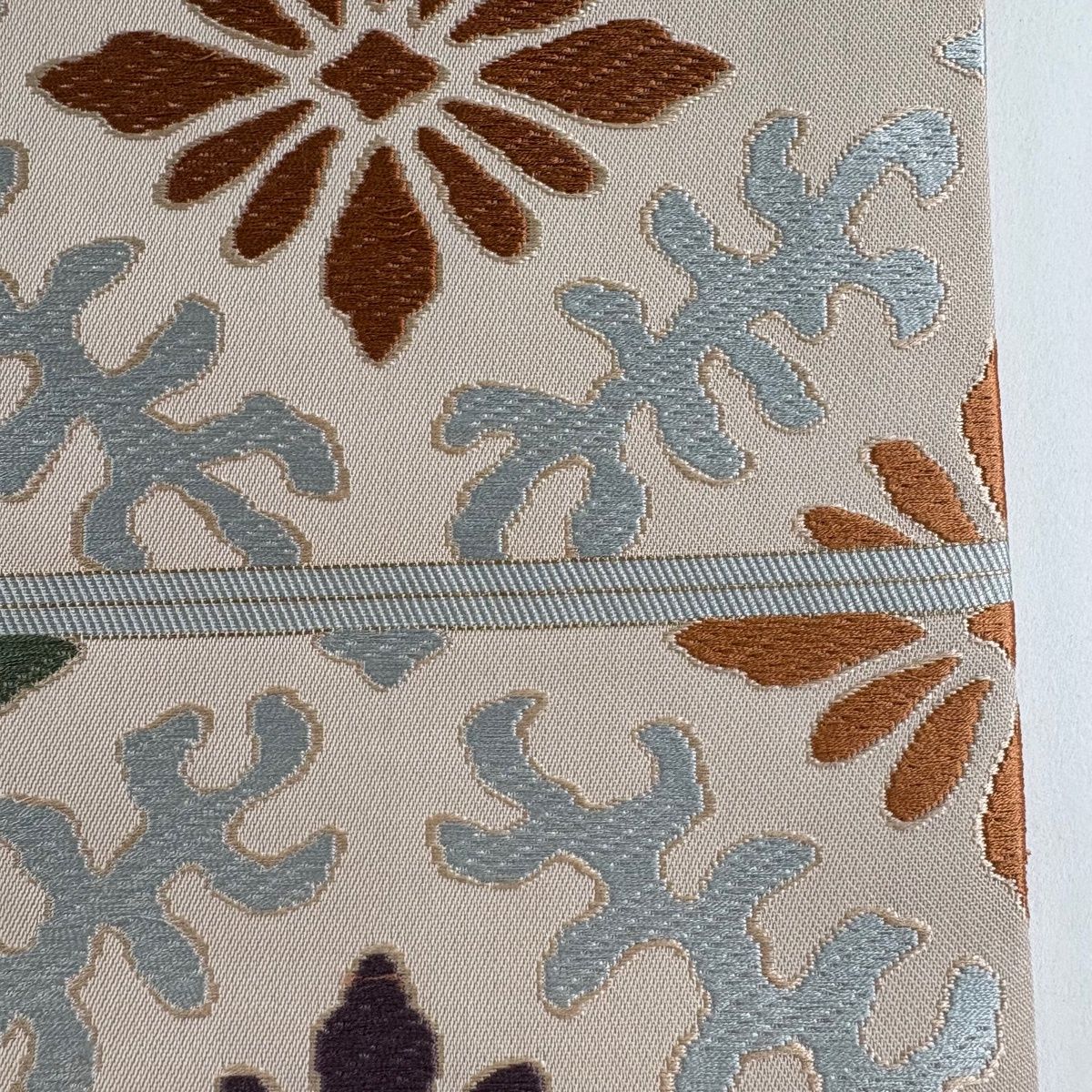 開き名古屋帯 名品 人間国宝 喜多川平朗 落款 花菱 幾何学模様 ピンク