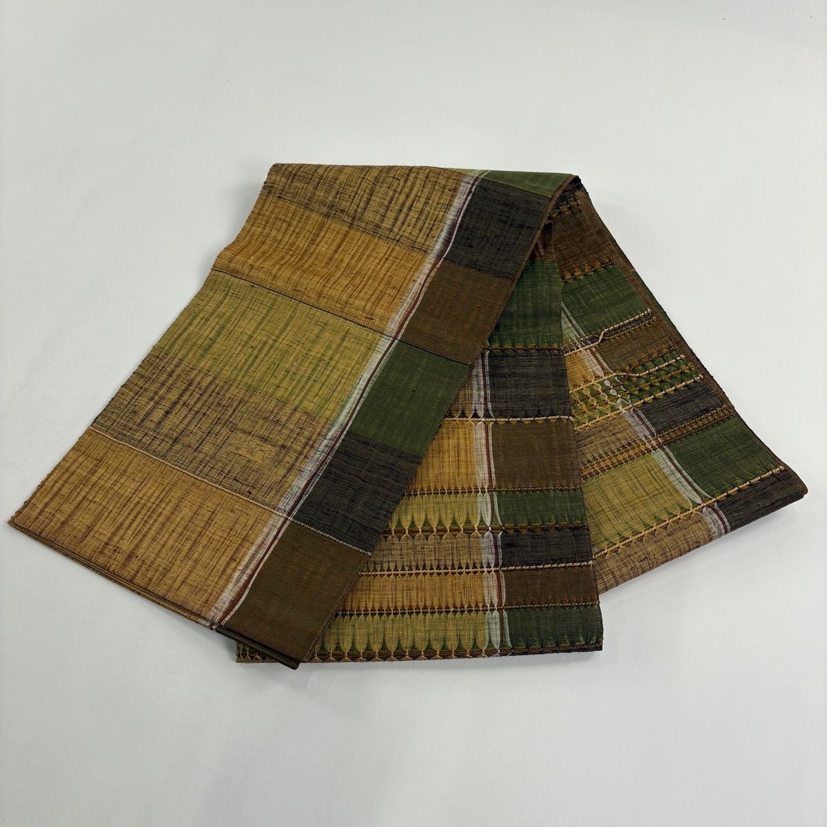 袋帯 名品 渡文 落款 幾何学模様 金糸 茶緑色 お太鼓柄 正絹 【中古