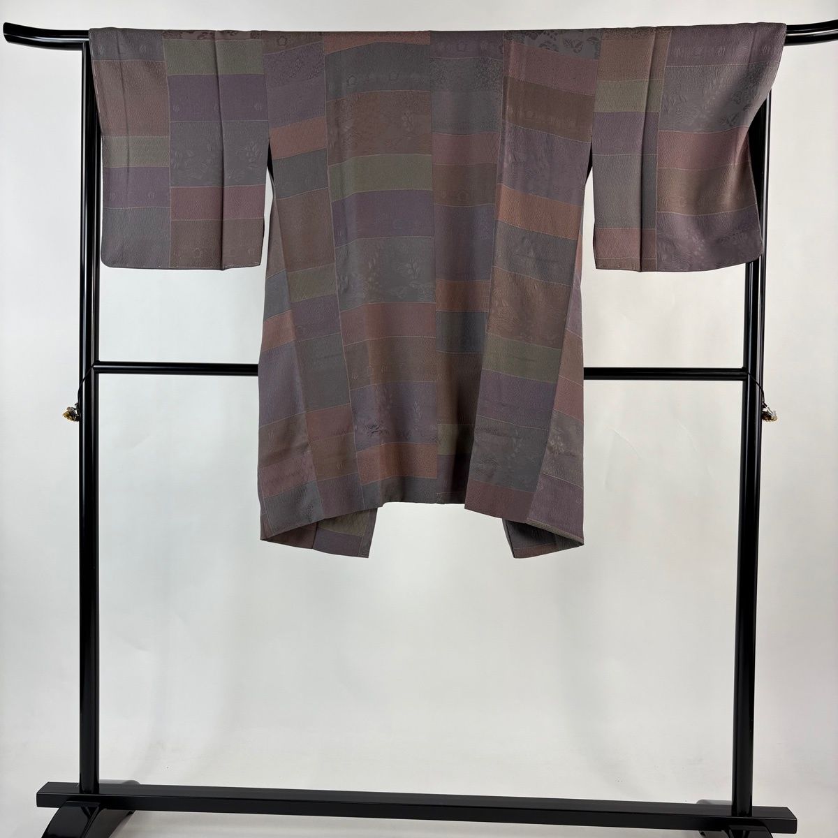 道中着 身丈98 cm 裄丈67 5 L 和装コート 地紋 幾何学模様 灰紫 正絹