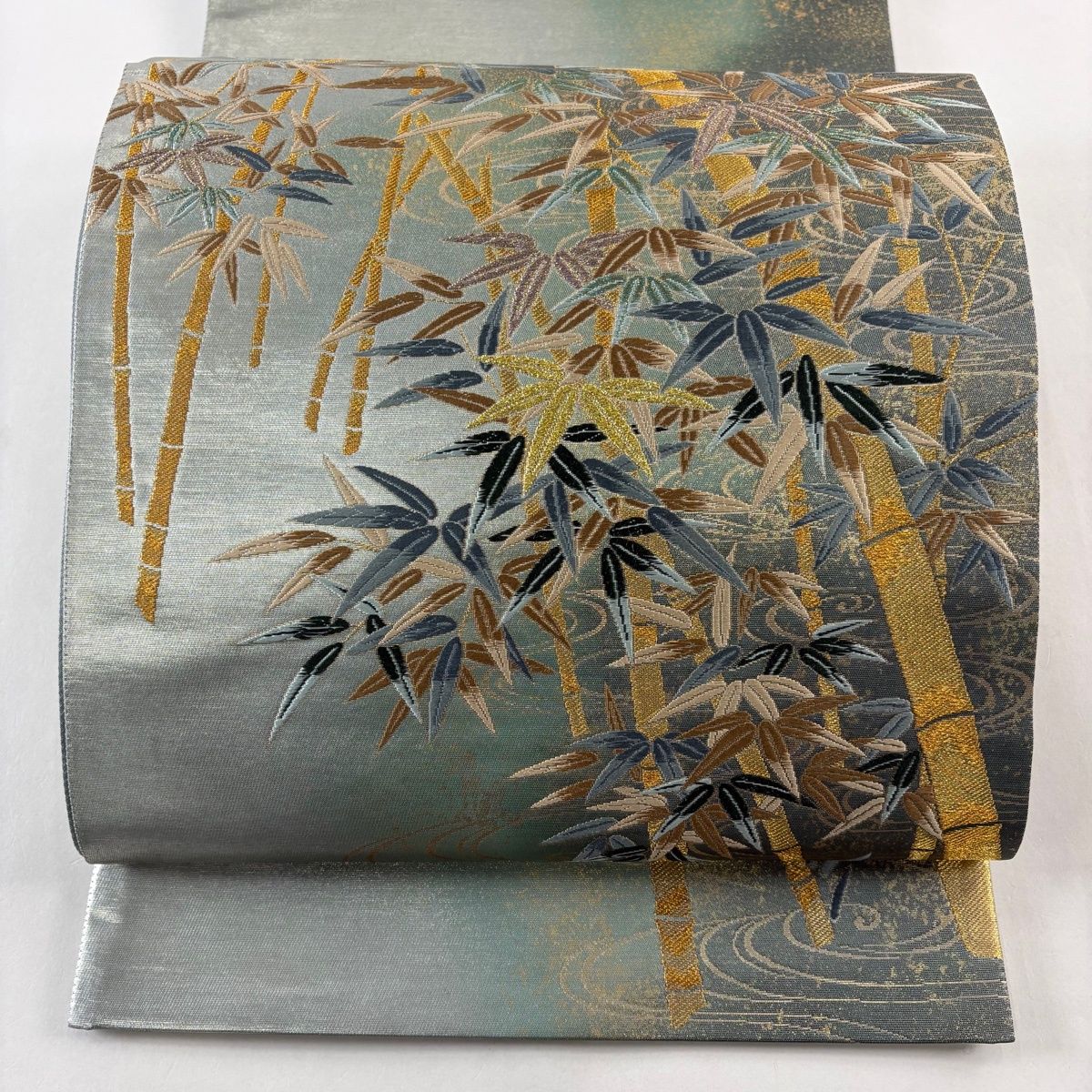 袋帯 秀品 落款 竹 流水 金糸 箔 薄緑 お太鼓柄 正絹