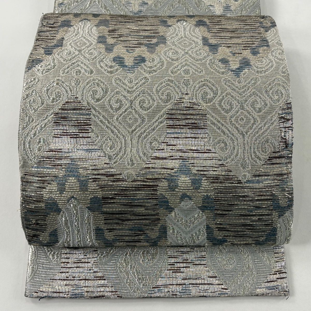 袋帯 秀品 縞 幾何学 箔 銀色 六通 正絹 【中古】 - メルカリ