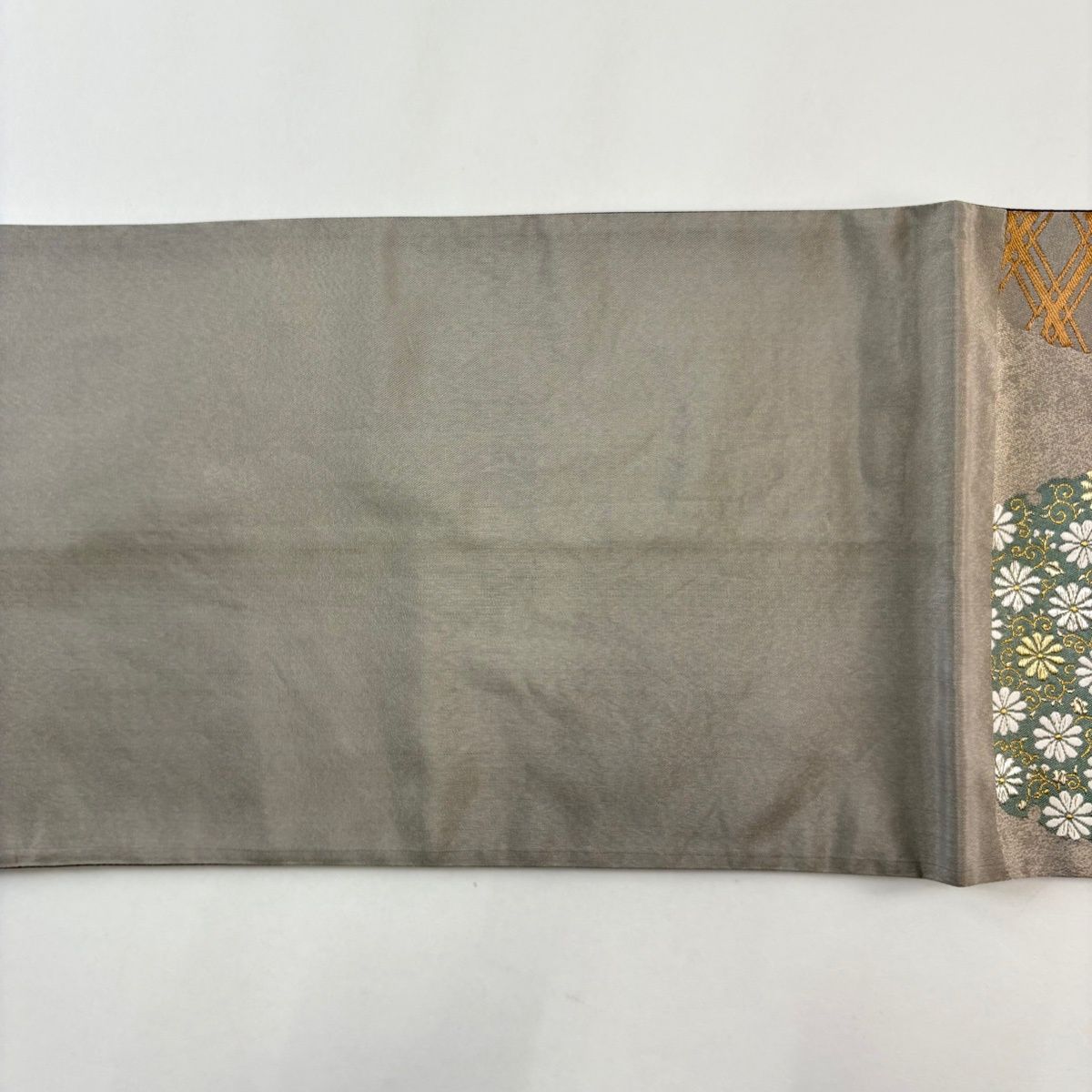 袋帯 秀品 桜 菊唐草 金銀糸 刺繍 灰茶 六通 正絹 【中古】 - メルカリ