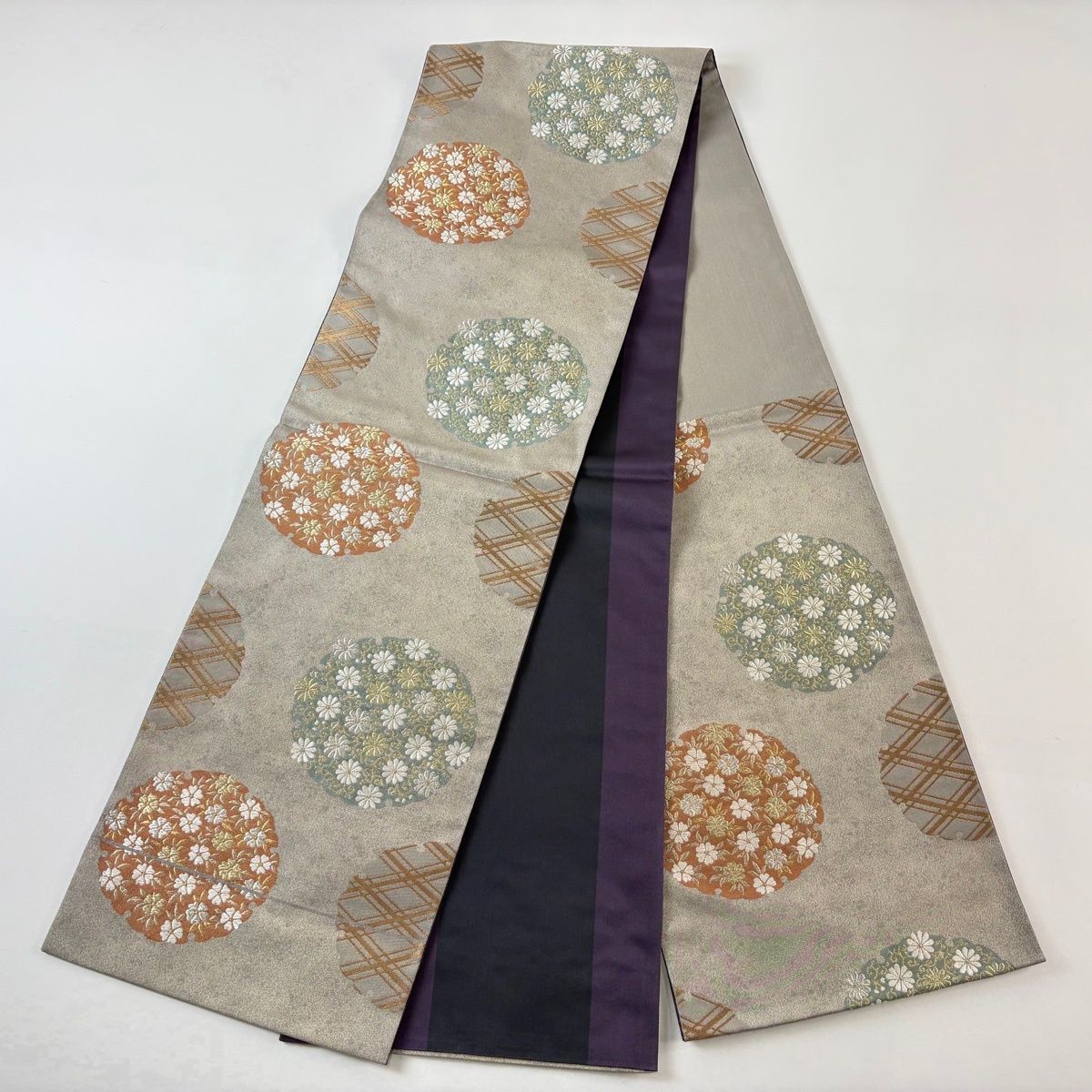 袋帯 秀品 桜 菊唐草 金銀糸 刺繍 灰茶 六通 正絹 【中古】 - メルカリ