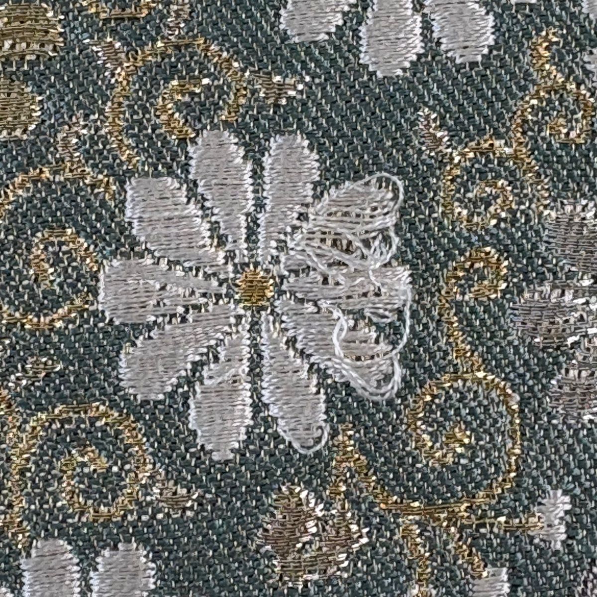 袋帯 秀品 桜 菊唐草 金銀糸 刺繍 灰茶 六通 正絹 【中古】 - メルカリ