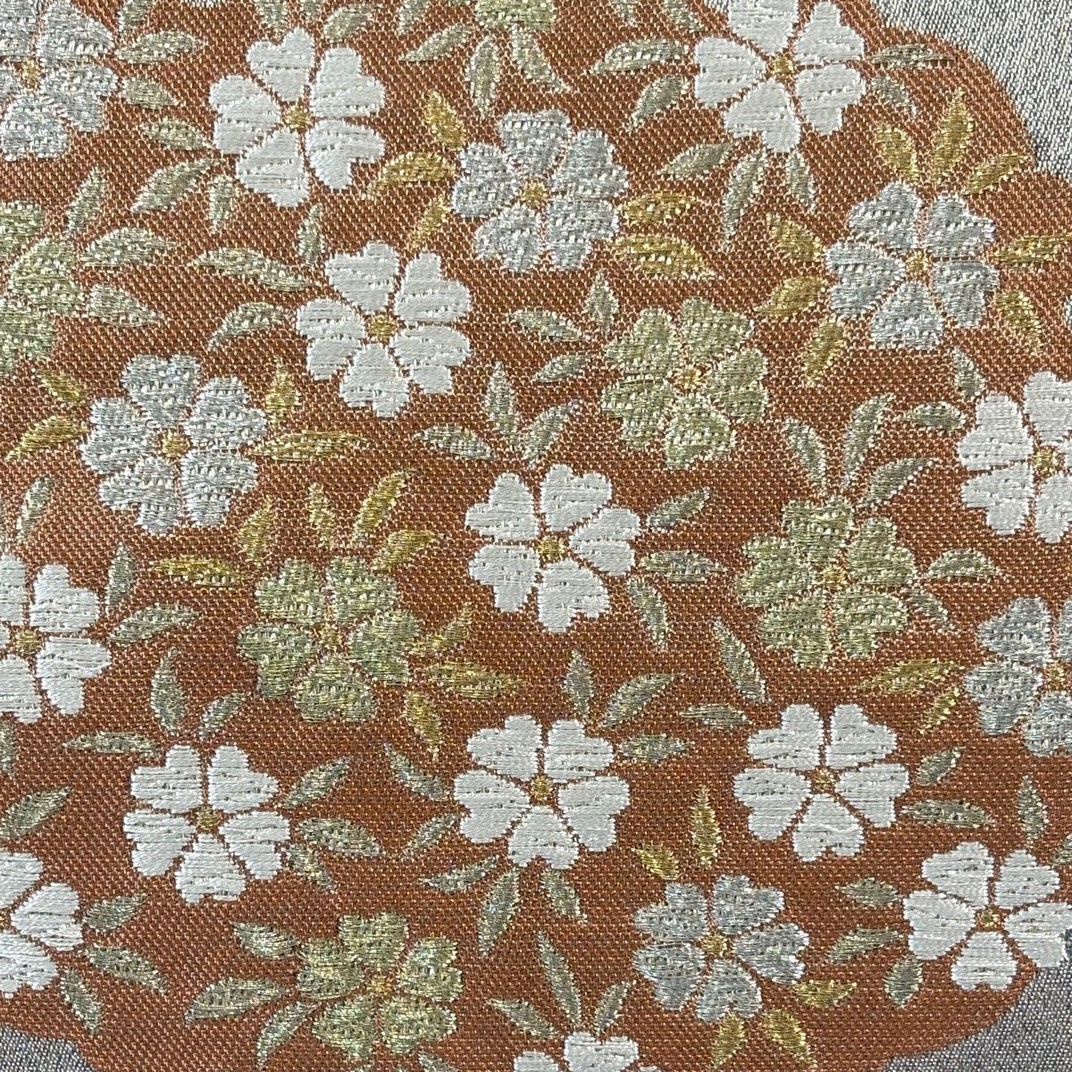 袋帯 秀品 桜 菊唐草 金銀糸 刺繍 灰茶 六通 正絹 【中古】 - メルカリ
