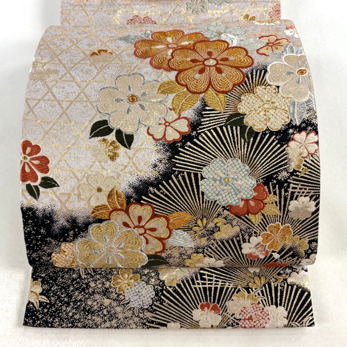 袋帯 秀品 桜 若松 金銀糸 箔 ベージュ お太鼓柄 正絹 【中古】 - メルカリ