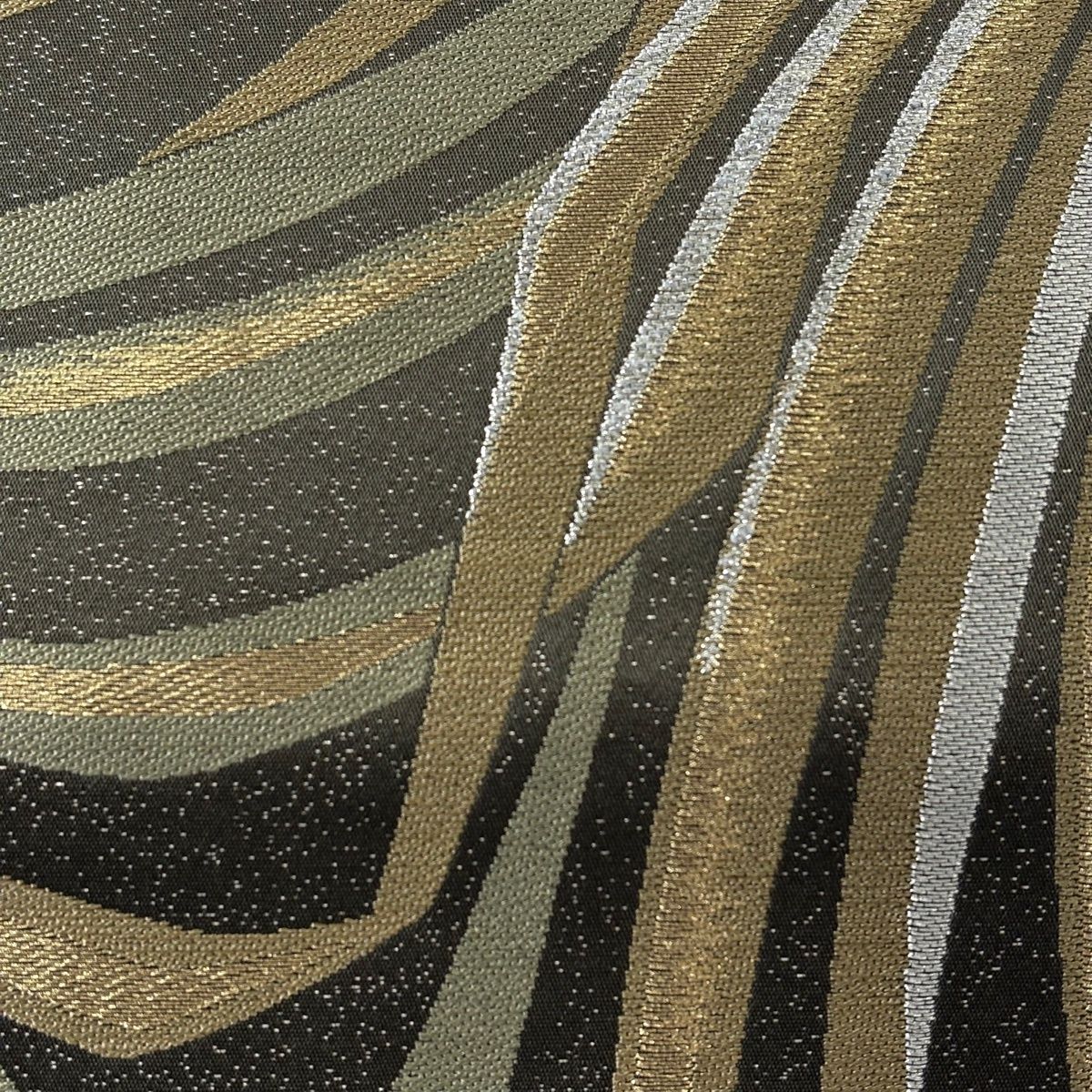 袋帯 秀品 幾何学模様 金銀糸 箔 鶯色 六通 正絹 【中古】 - メルカリ