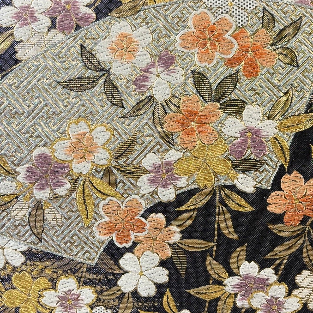 袋帯 秀品 扇面 桜 刺繍 金銀糸 紫 六通 正絹