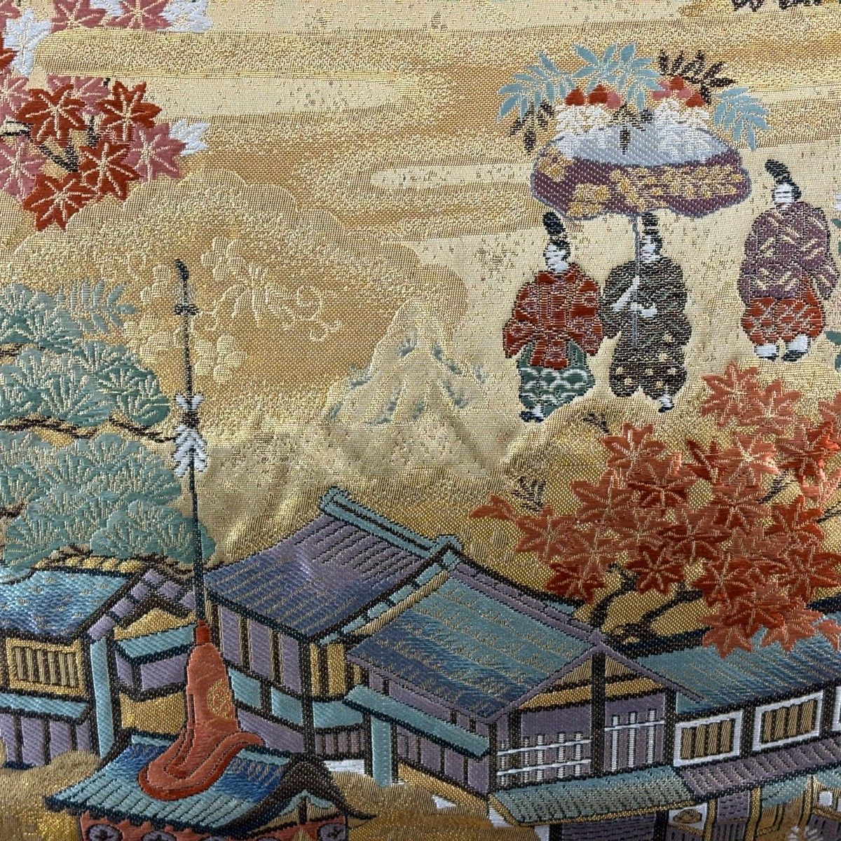 袋帯 秀品 山鉾 人物 金糸 箔 金色 全通 正絹
