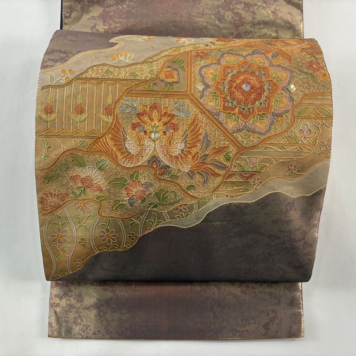 袋帯 秀品 関西仕立て 華文 向かい鳥 刺繍 螺鈿 灰紫 お太鼓柄 正絹