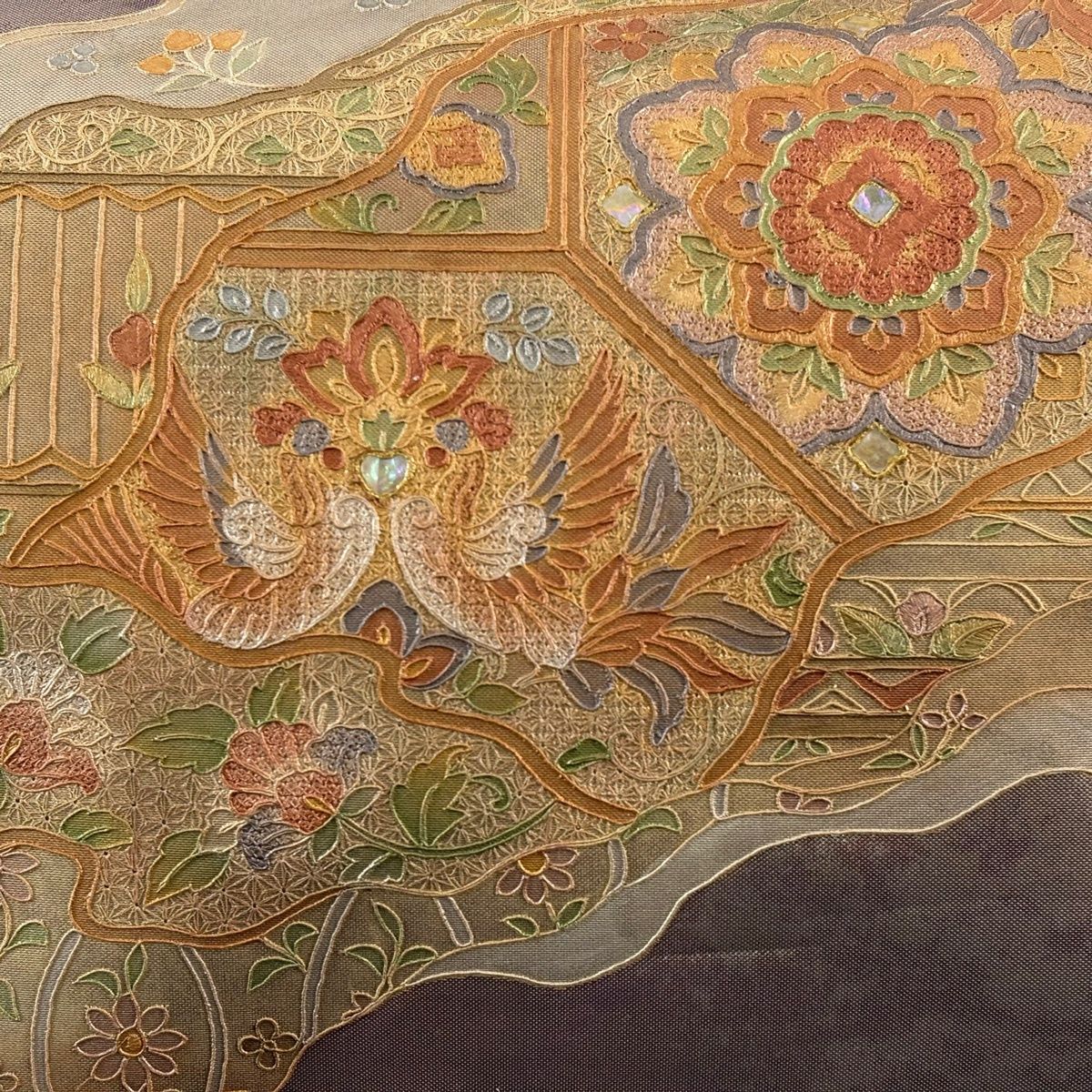 袋帯 秀品 関西仕立て 華文 向かい鳥 刺繍 螺鈿 灰紫 お太鼓柄 正絹