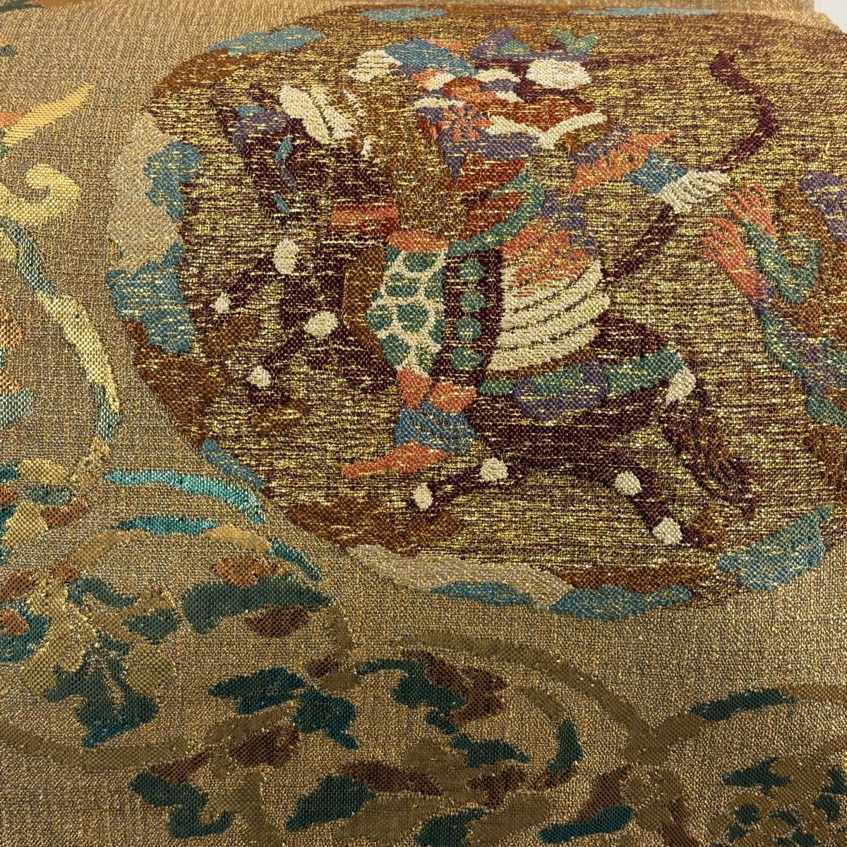 袋帯 秀品 狩猟紋 葡萄唐草 箔 金糸 金色 お太鼓柄 正絹