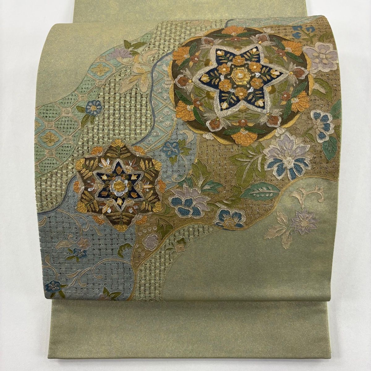 袋帯 秀品 華文 花唐草 螺鈿 刺繍 灰緑 お太鼓柄 正絹