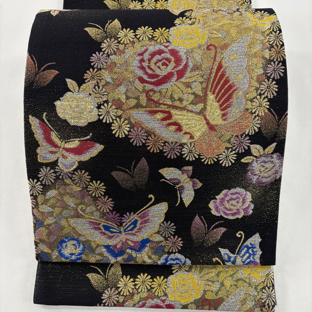 袋帯 秀品 蝶 草花 金銀糸 箔 黒 六通 正絹