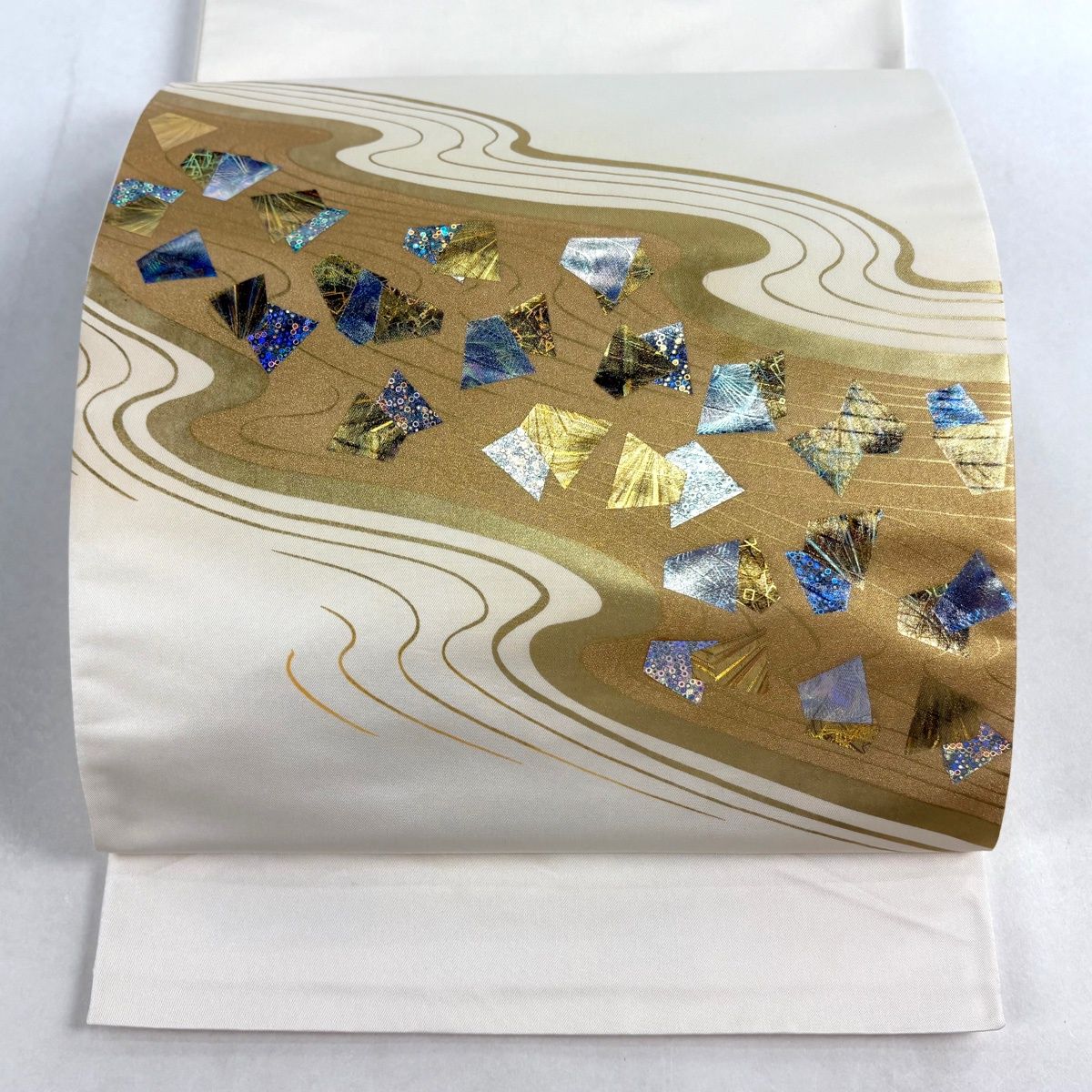 袋帯 秀品 証紙 流水 金彩 箔 クリーム お太鼓柄 正絹