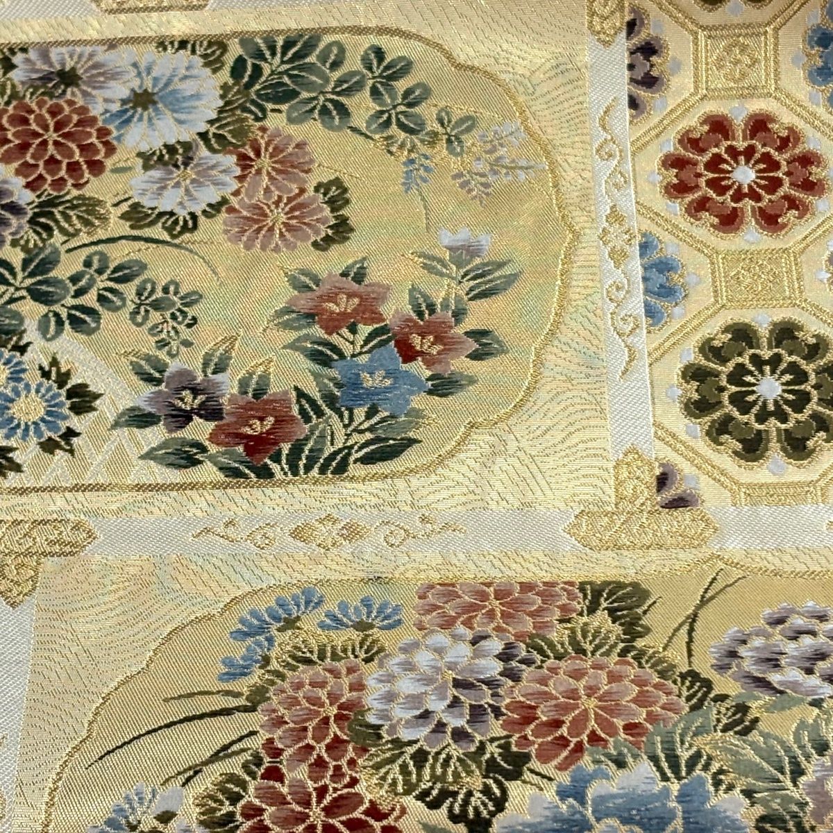 袋帯 秀品 欄間花車文 金糸 箔 金色 六通 正絹
