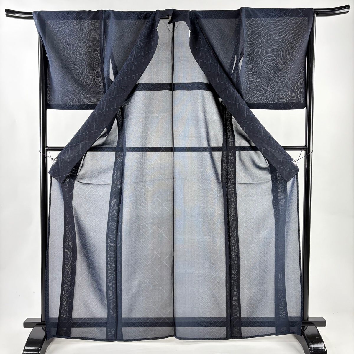  紬 身丈167 cm 裄丈67 5 L 薄物 夏紬 斜め格子 紺色 正絹 秀品 紬 着物