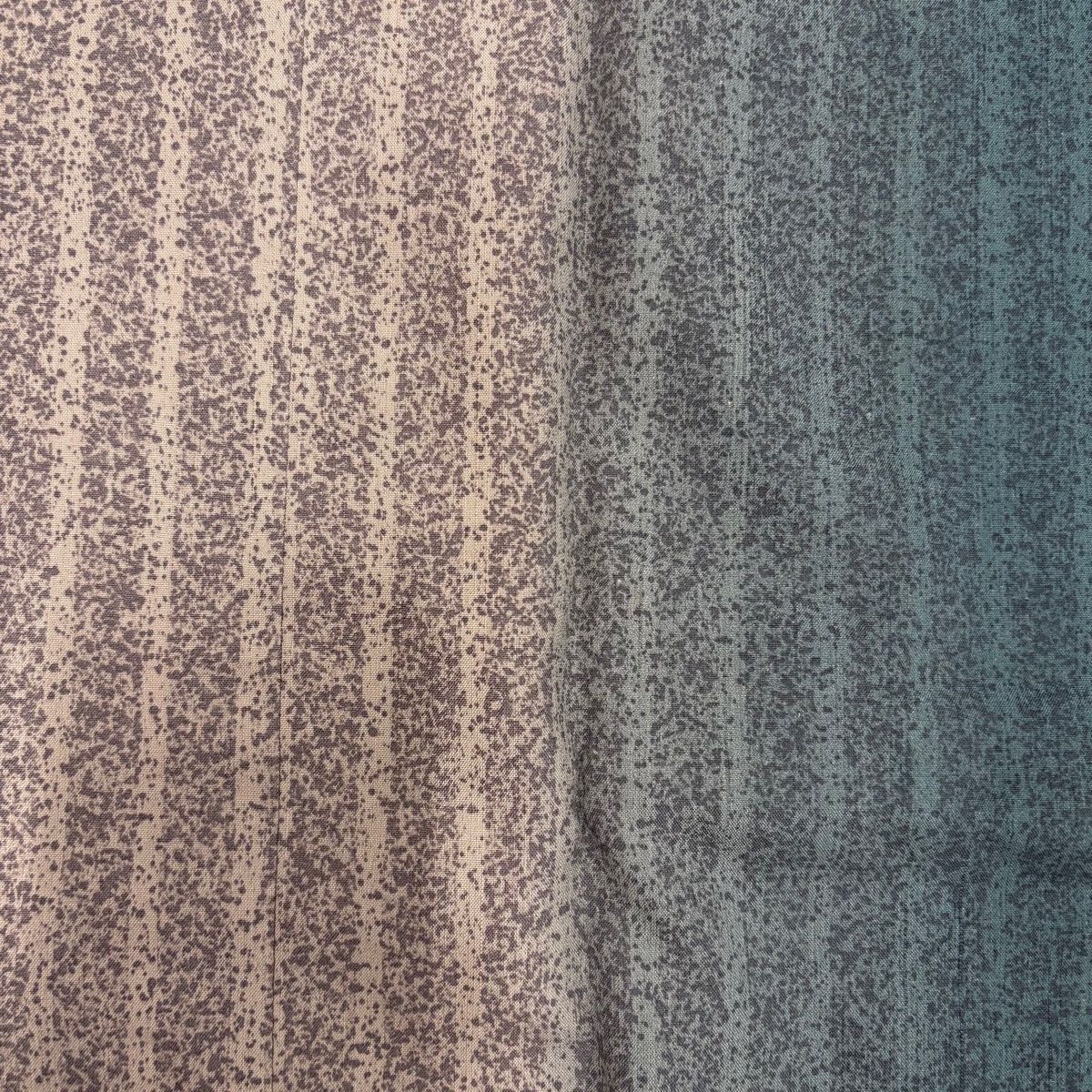  道行 身丈130 cm 裄丈64 5 M 和装コート 角衿 紬地 縦縞 幾何学模様 縦ぼかし 薄小豆 正絹 秀品 羽織 着物 浴衣