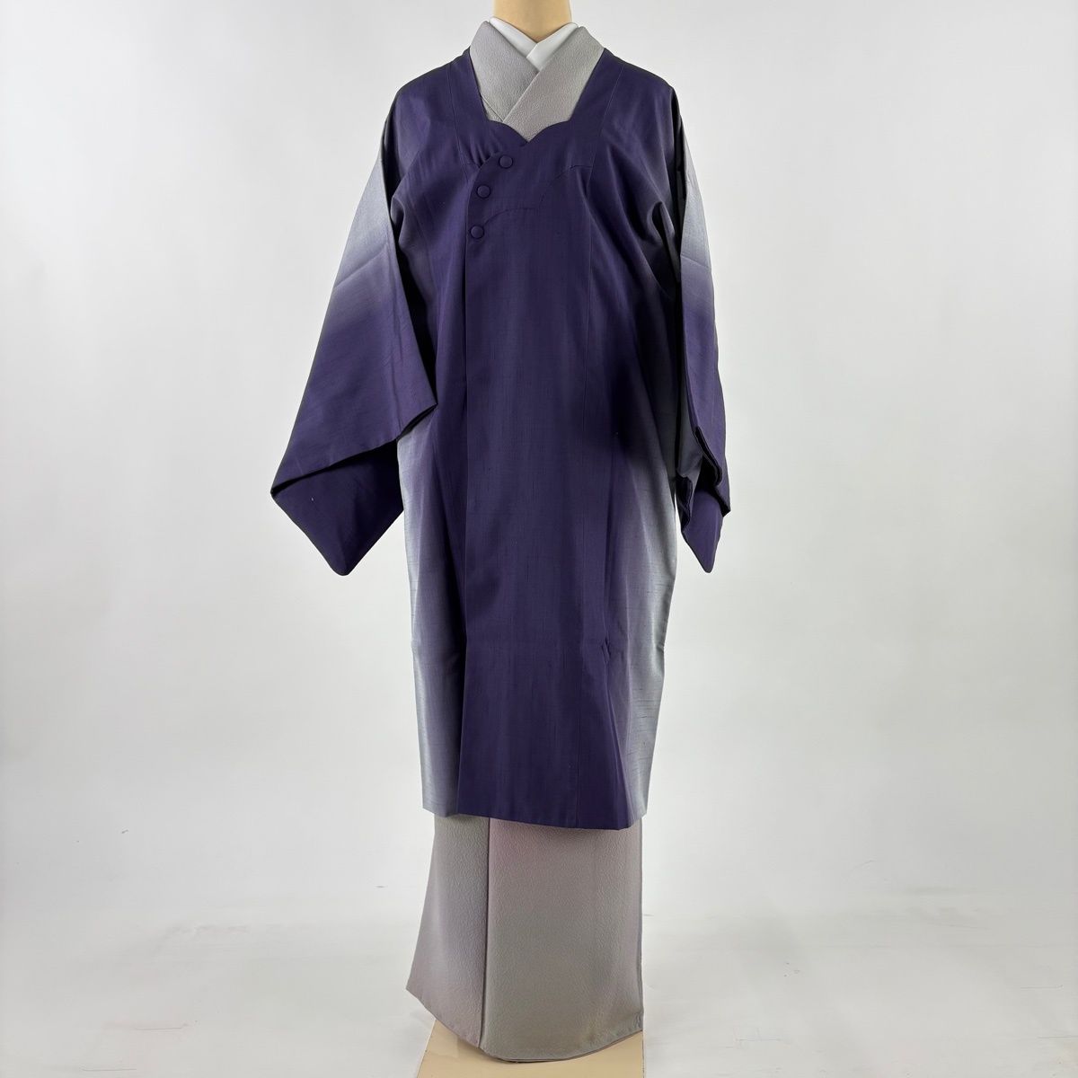 道行 身丈106 cm 裄丈67 M 織彩紬地 和装コート 縦ぼかし 紫 正絹 秀品
