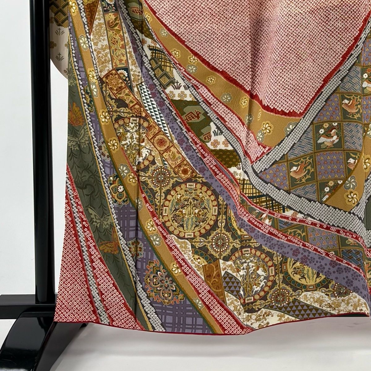 振袖 身丈161.5 cm 裄丈64 M 袷 ますいわ屋 連珠狩猟文 金彩 赤 正絹 秀品