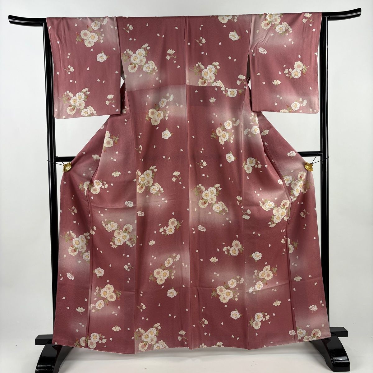 ★専用★未使用品 小紋 グリーンベージュ 桜花 身丈163cm裄丈70cm正絹 ☆専用☆未使用品 小紋 グリーンベージュ 桜花 身丈163cm裄丈70cm正絹