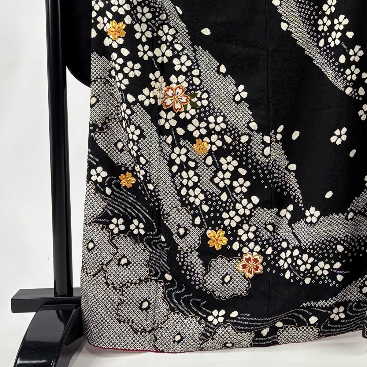 振袖 身丈167 cm 裄丈69 L 袷 桜 流水 絞り 金糸 黒 正絹 秀品