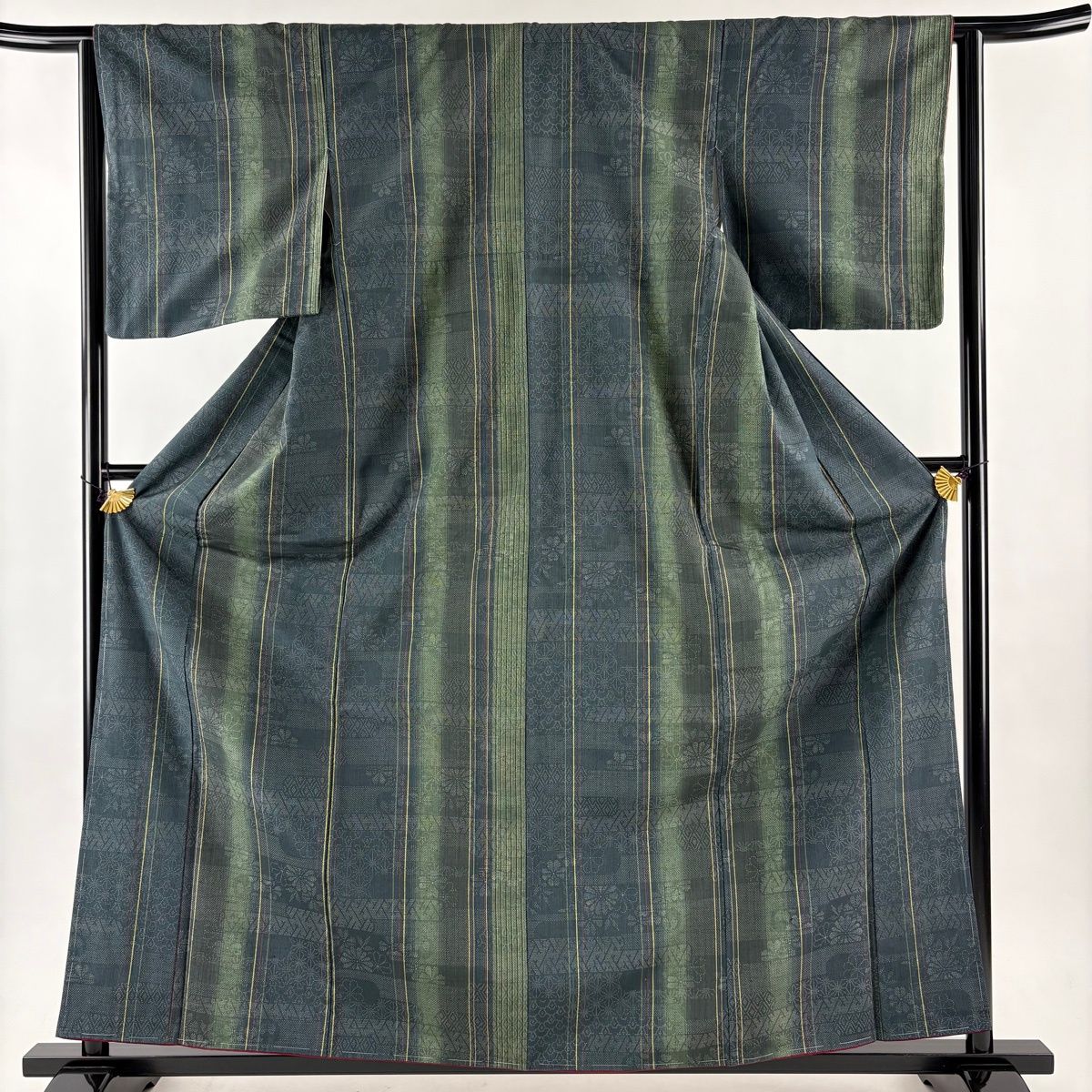 紬 身丈161 cm 裄丈63 S 袷 証紙 菊 縦縞 深緑 正絹 秀品