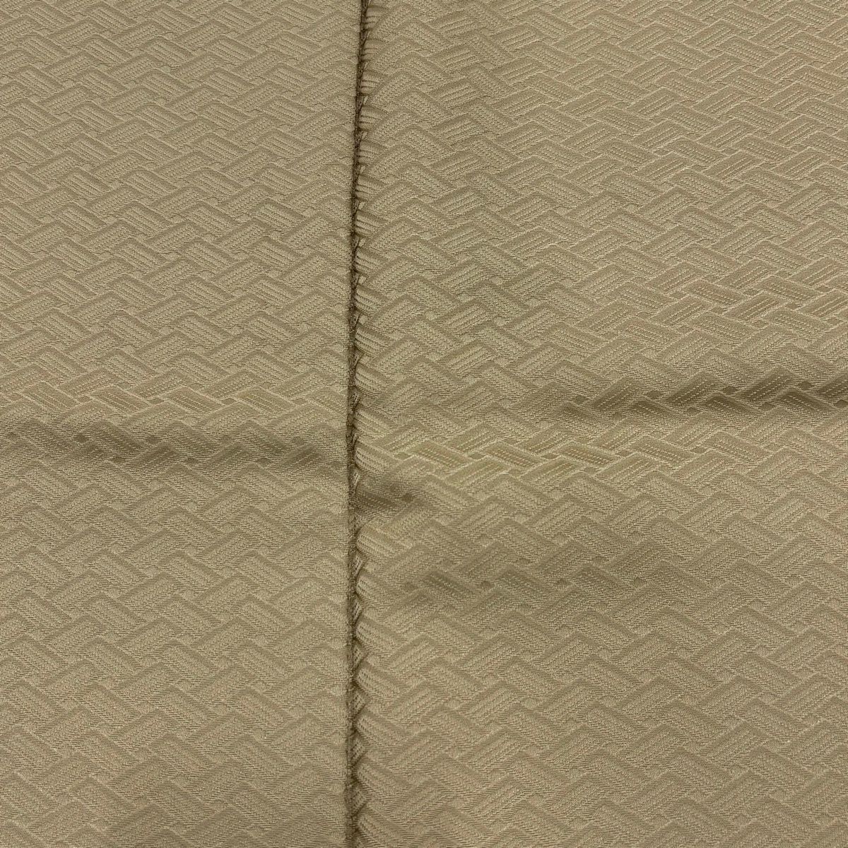  色無地 身丈156 5 cm 裄丈64 M 袷 地紋 ベージュ 正絹 秀品 一つ紋 色無地 着物