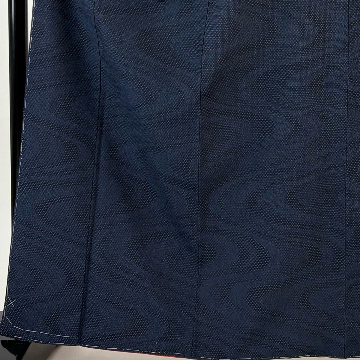 紬 身丈163.5 cm 裄丈64 M 袷 流水 亀甲絣 濃紺 正絹 秀品