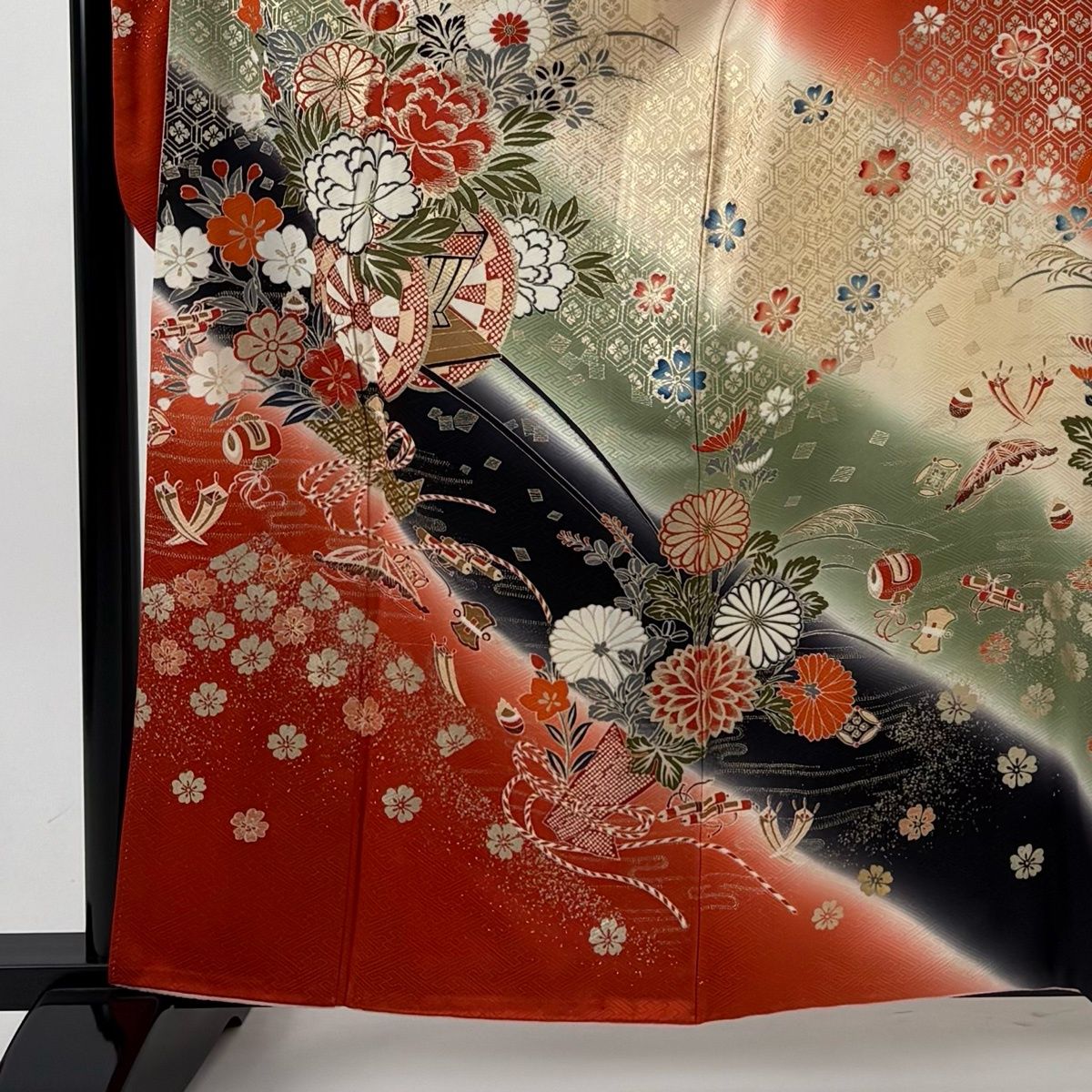 振袖 身丈161 cm 裄丈65 M 袷 花車 宝尽くし 金彩 ぼかし 朱色 正絹 秀品