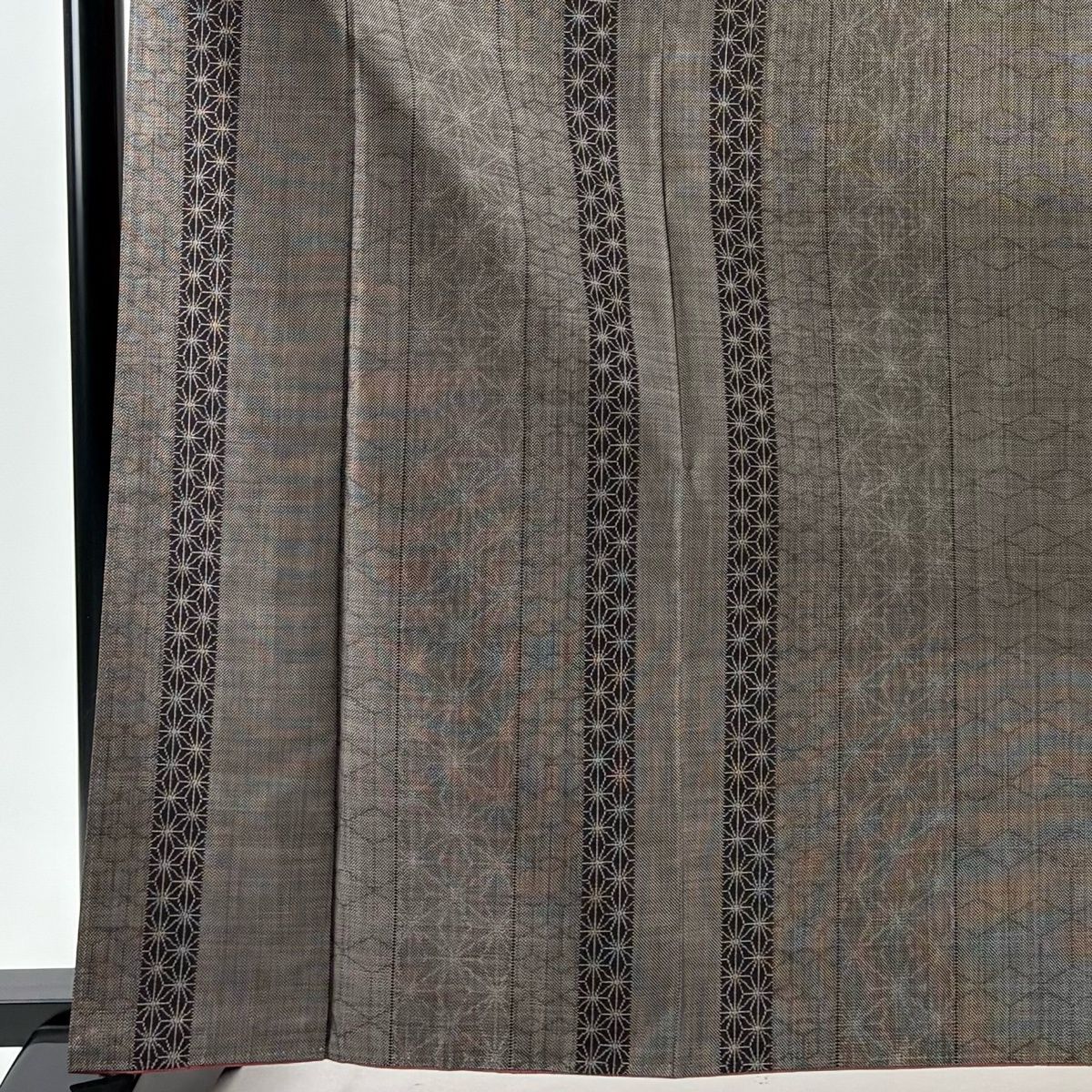 紬 身丈166 cm 裄丈65 M 袷 麻の葉 縞 焦茶色 正絹 秀品