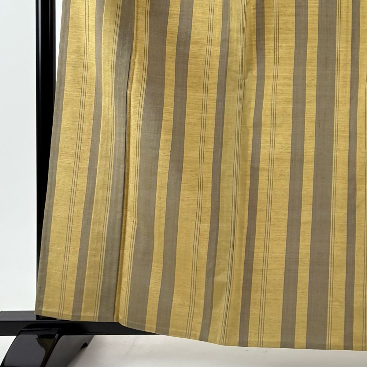 紬 身丈162.5 cm 裄丈66 M 単衣 上田紬 縞 からし色 正絹 秀品