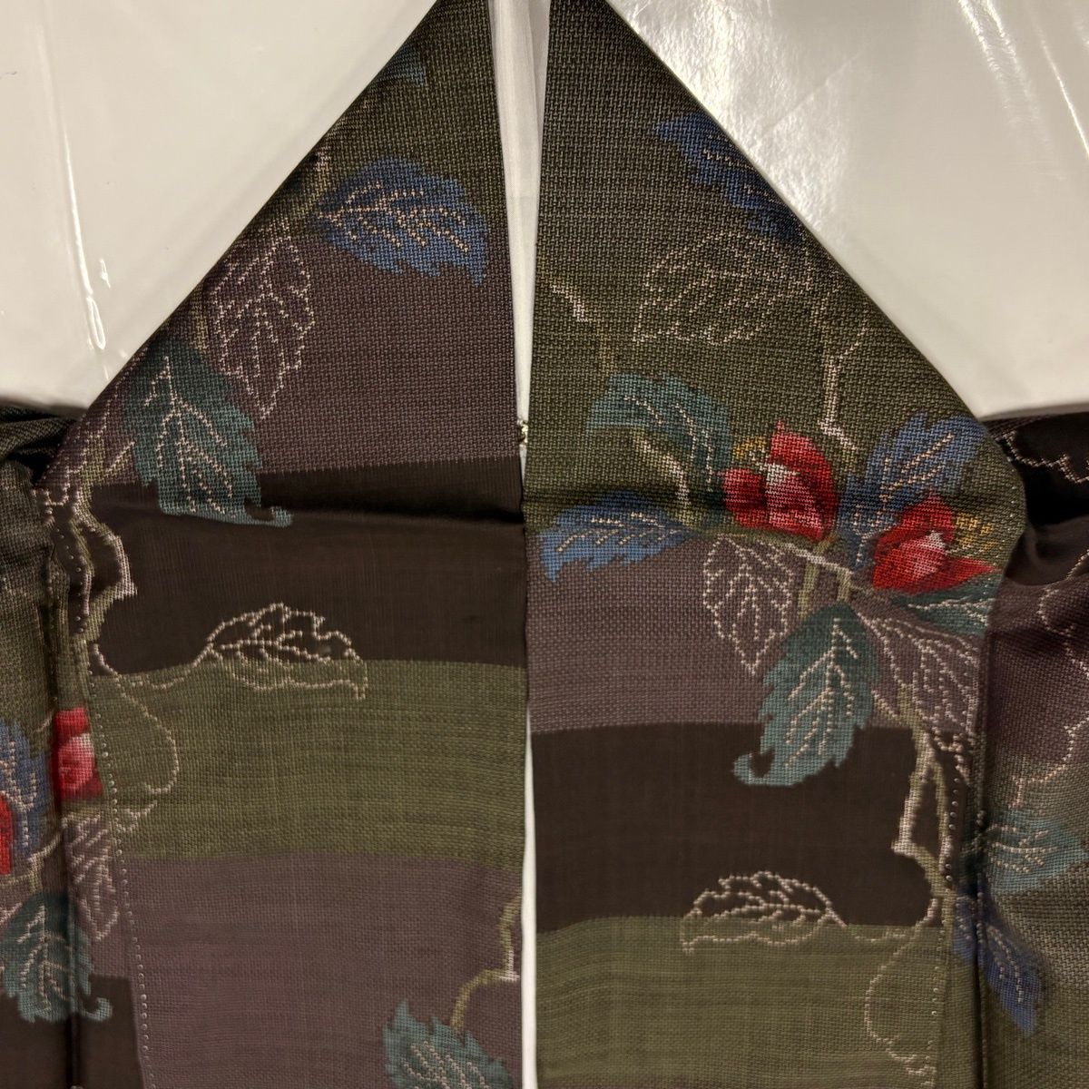  紬 身丈156 cm 裄丈60 5 S 袷 草花 幾何学模様 深緑 正絹 秀品 紬 着物