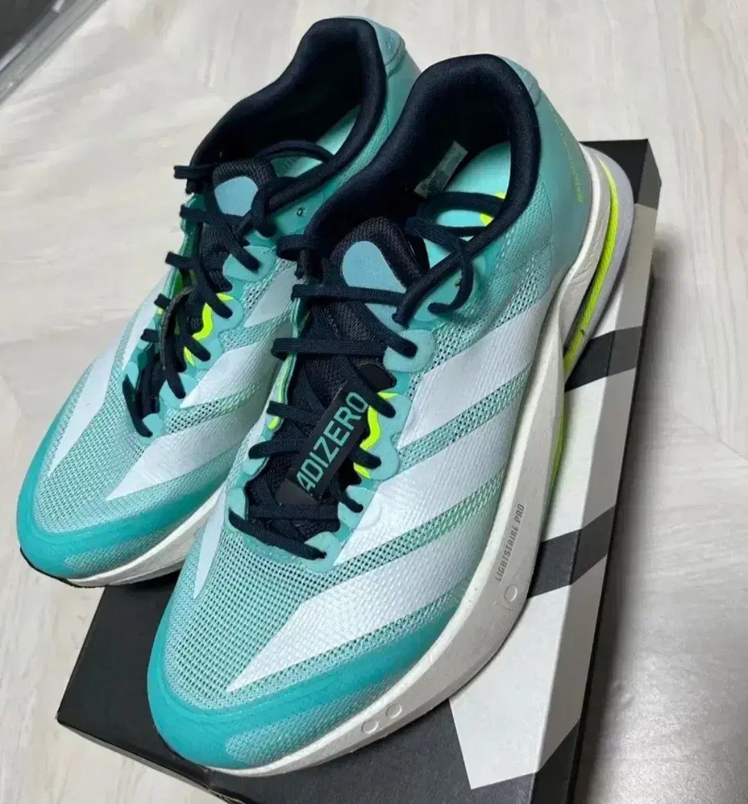 アディダス ボストン13 ランニングシューズ 275