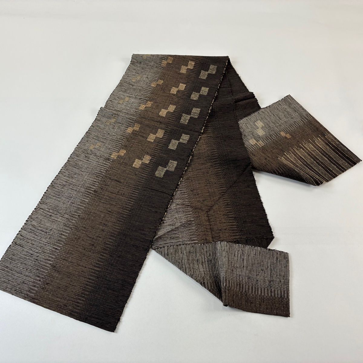 美品】 名古屋帯 名品 松葉仕立て トンネル仕立て 八寸名古屋帯 紬地