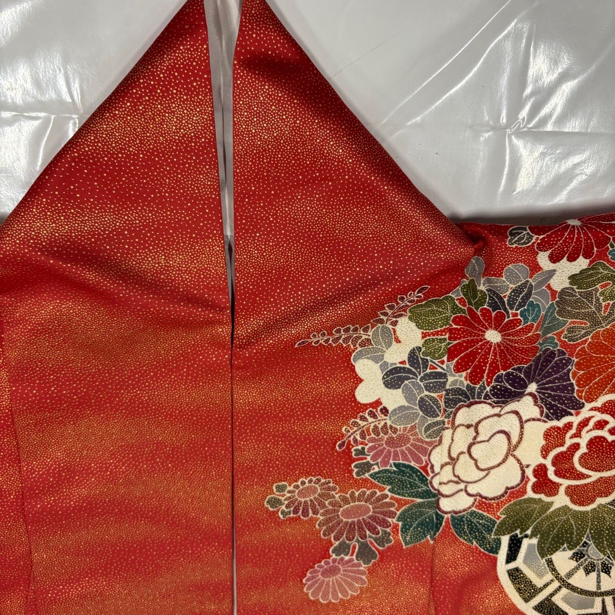  振袖 身丈163 5 cm 裄丈64 M 袷 花車 菊 金糸 金彩 茜色 正絹 振袖 着物