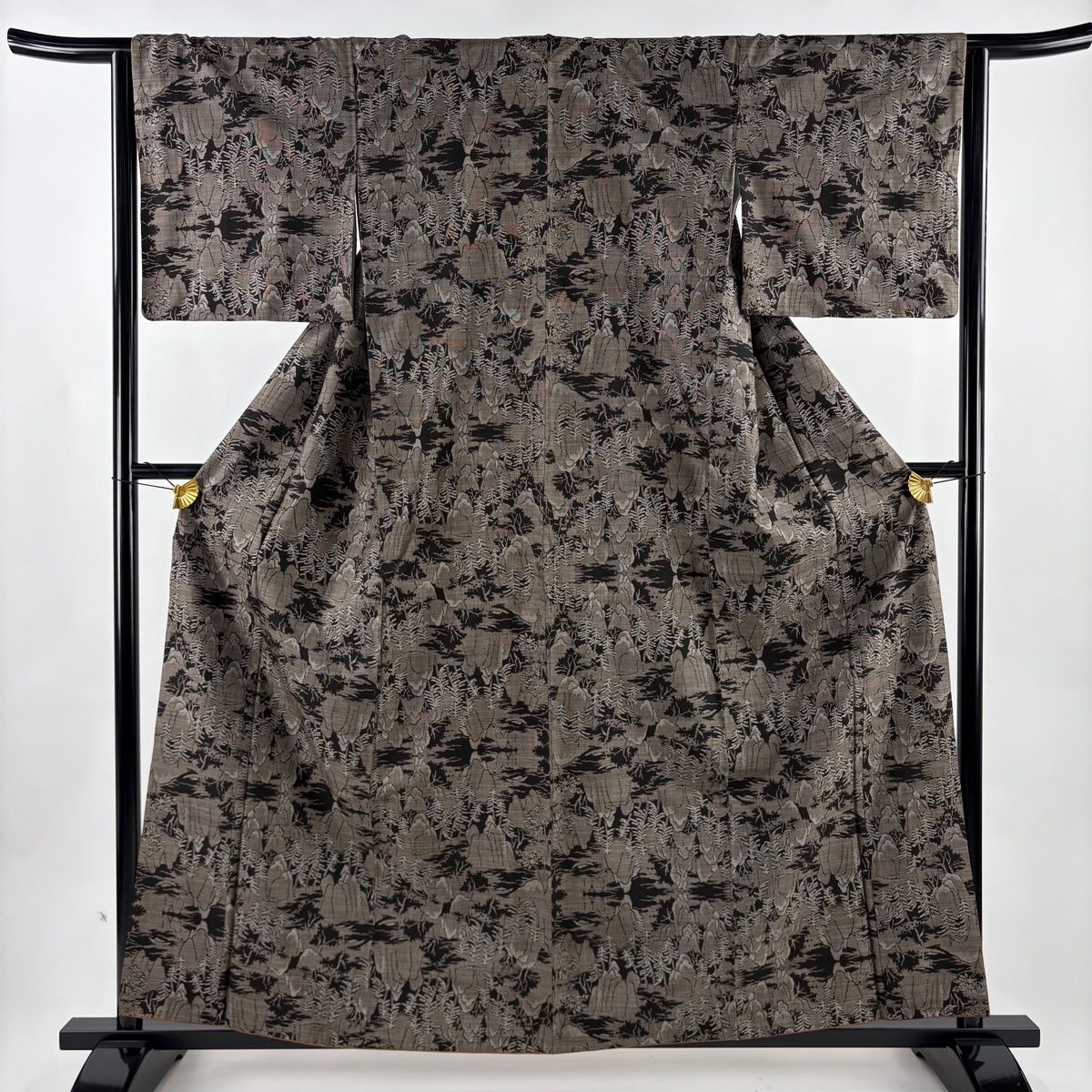 紬 身丈160.5 cm 裄丈63.5 S 袷 岩山 樹木 焦茶色 正絹 名品