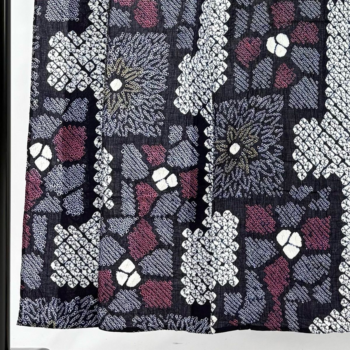 浴衣 身丈152.5 cm 裄丈63.5 S 絞り浴衣 花 幾何学 濃紺 綿 名品