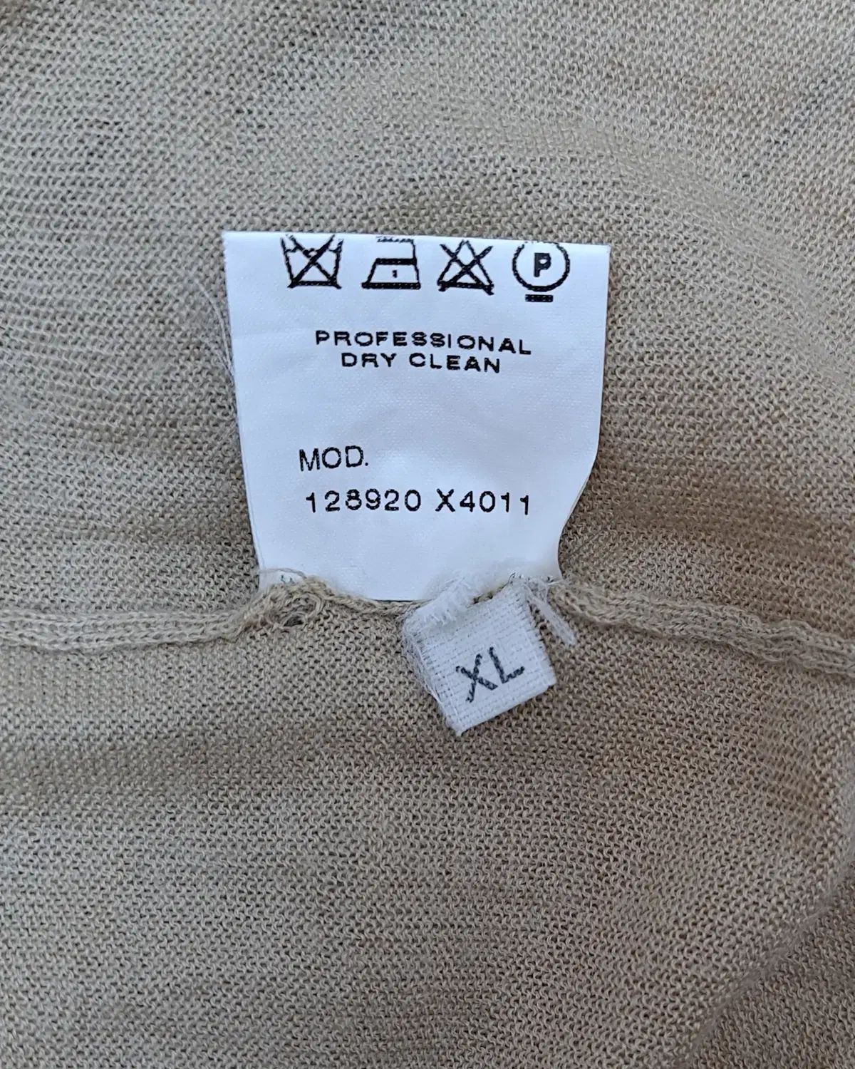 グッチ カシミア タートルネック ベージュ S 割引 高級 GUCCI グッチ