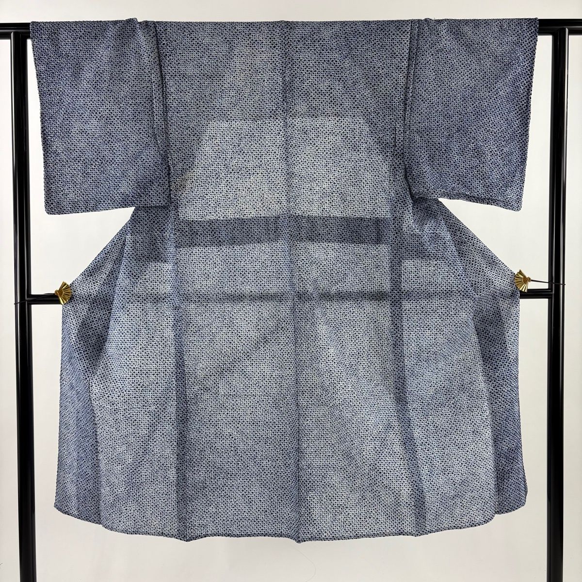男着物 身丈130.5 cm 裄丈61.5 S 絞り浴衣 幾何学模様 紺色 綿